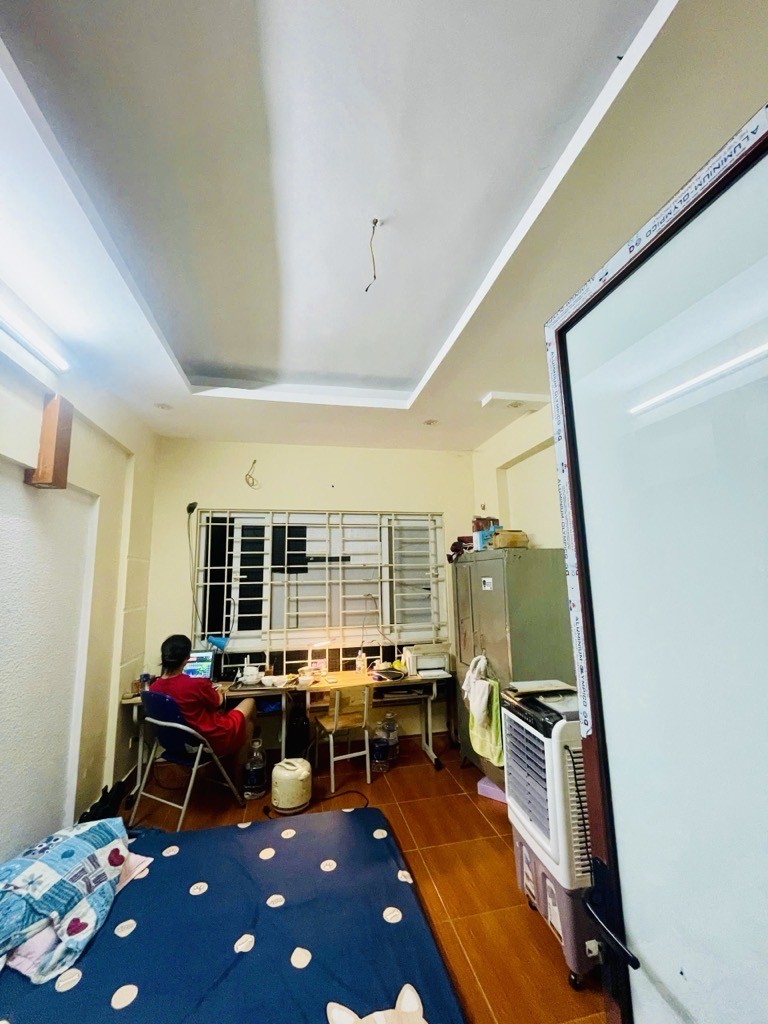 Nhà Quan Nhân, 33x5T, sổ vuông, ngõ ba gác, nội thất đẹp. Giá 7 tỷ 2