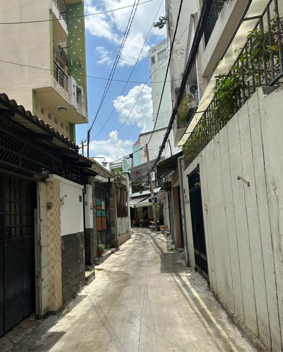 nhà 2 tầng 2,9 tỷ Nguyễn Công Hoan Phường 7 Phú Nhuận Hồ Chí Minh 2