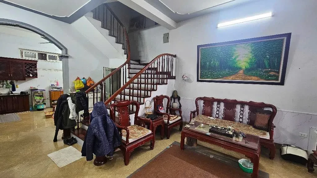 Hiếm nhà đẹp 3 tầng mặt phố Ngô Thì Sỹ, 60m2, MT 5m, vị trí đẹp, kinh doanh, giá 18 tỷ 2