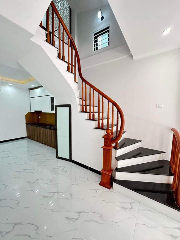 Bán căn góc 39m2 lệch 5 tầng cạnh đường 422 Tân Lập, Đan Phượng. 380m đến Vinhomes Wonder City 2
