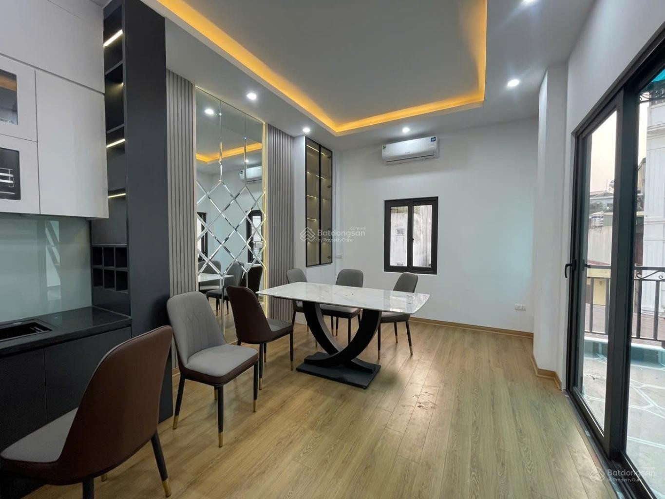 BÁN NHÀ KHƯƠNG TRUNG, 15M RA Ô TÔ, DT 54M2, MT 5.6M. GIÁ 8 TỶ