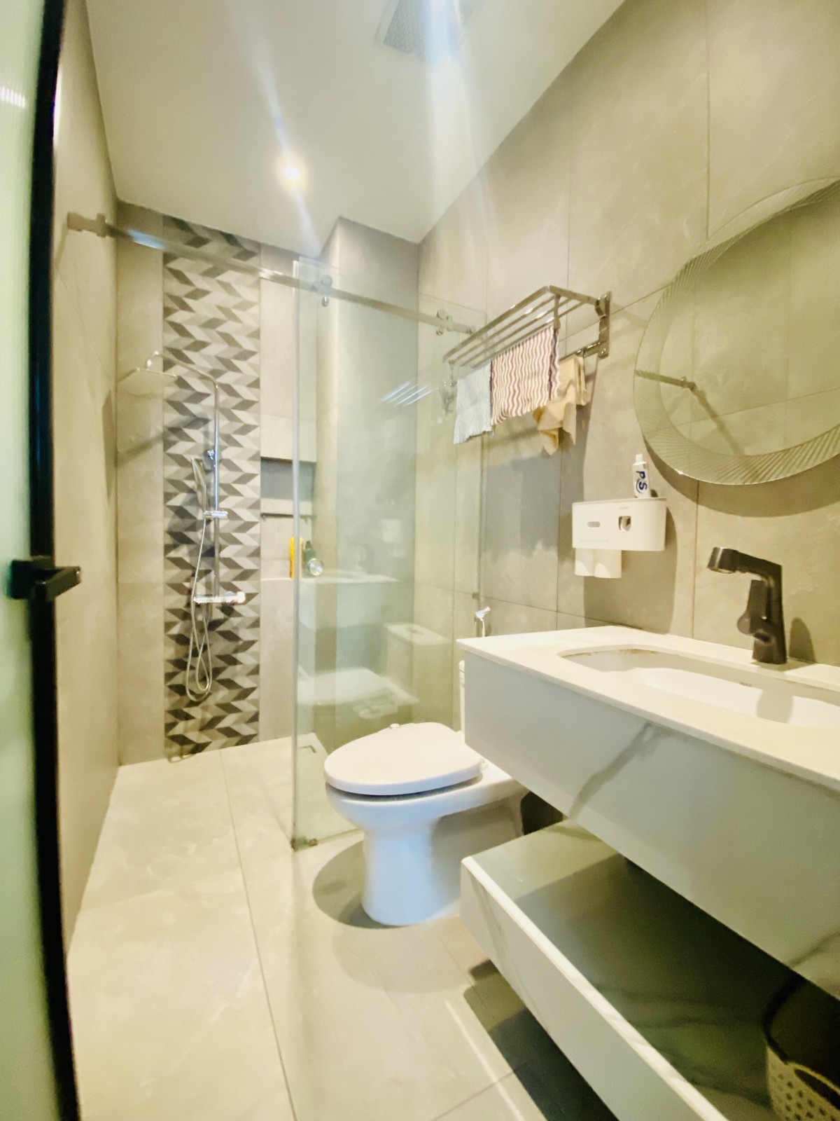 TUYỆT PHẨM 4 TẦNG THANG MÁY NGAY NHÀ GA T3 - OTO THÔNG - 84m2 (5×17) - 18.5 TỶ 7