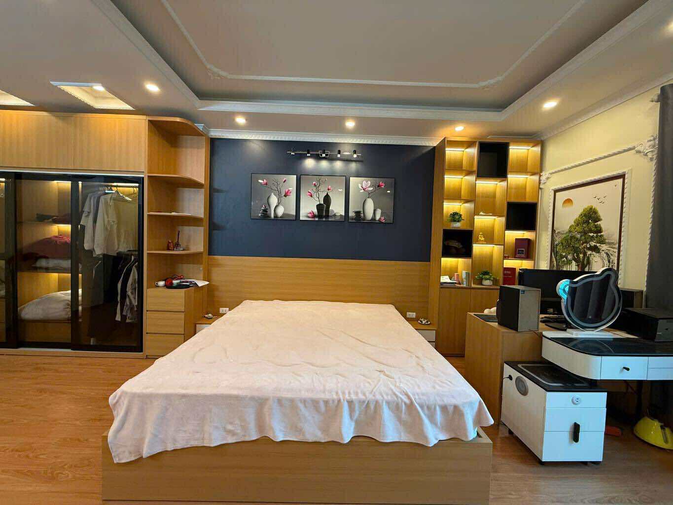 Minh Khai - Nhà Đẹp Ở Luôn, Mới Kính Koong, 45m - 9 Tỷ 3