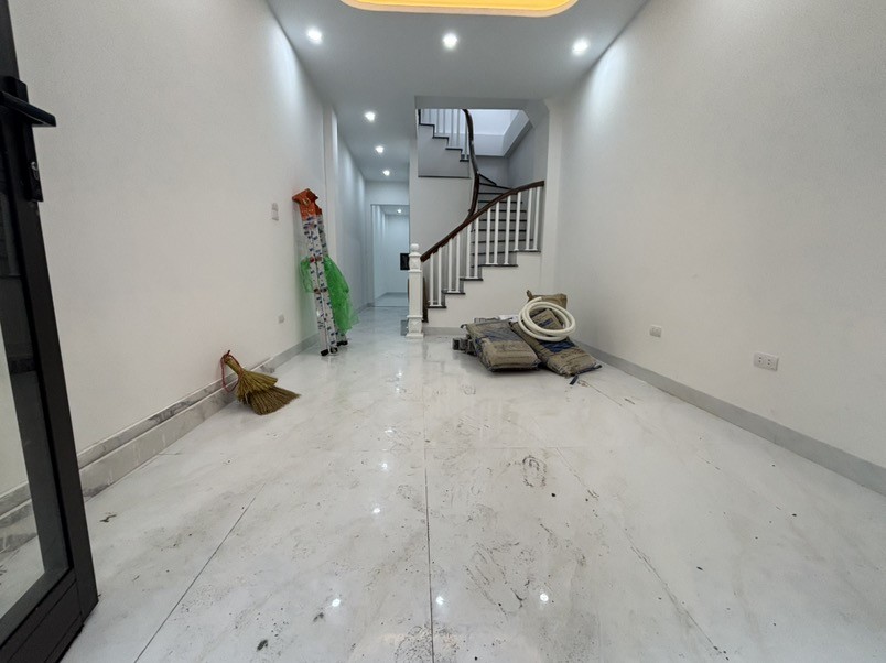 ĐỨC GIANG,LONG BIÊN 10tỷ 50m LÔ GÓC,Ô TÔ ĐỖ CỬA KINH DOANH CHO THUÊ ĐỈNH 3