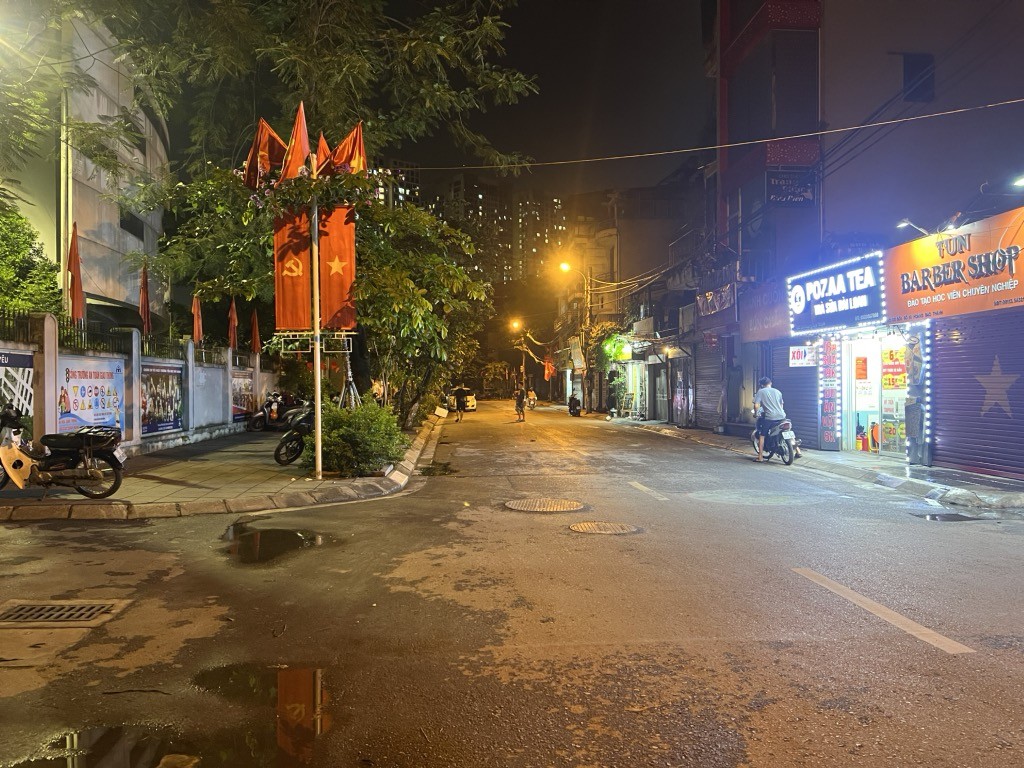 Bán nhà phường Kim Giang- Lô góc - Mặt phố - Ô tô tránh - 87m2, chỉ nhỉnh 8 tỷ 2