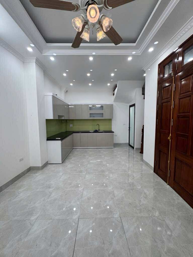 Trung Tâm Hai Bà Trưng, Nhà 5 Tầng Mới Tinh, Gần Phố, Gần Ô Tô, Chỉ Hơn 7 Tỷ 2