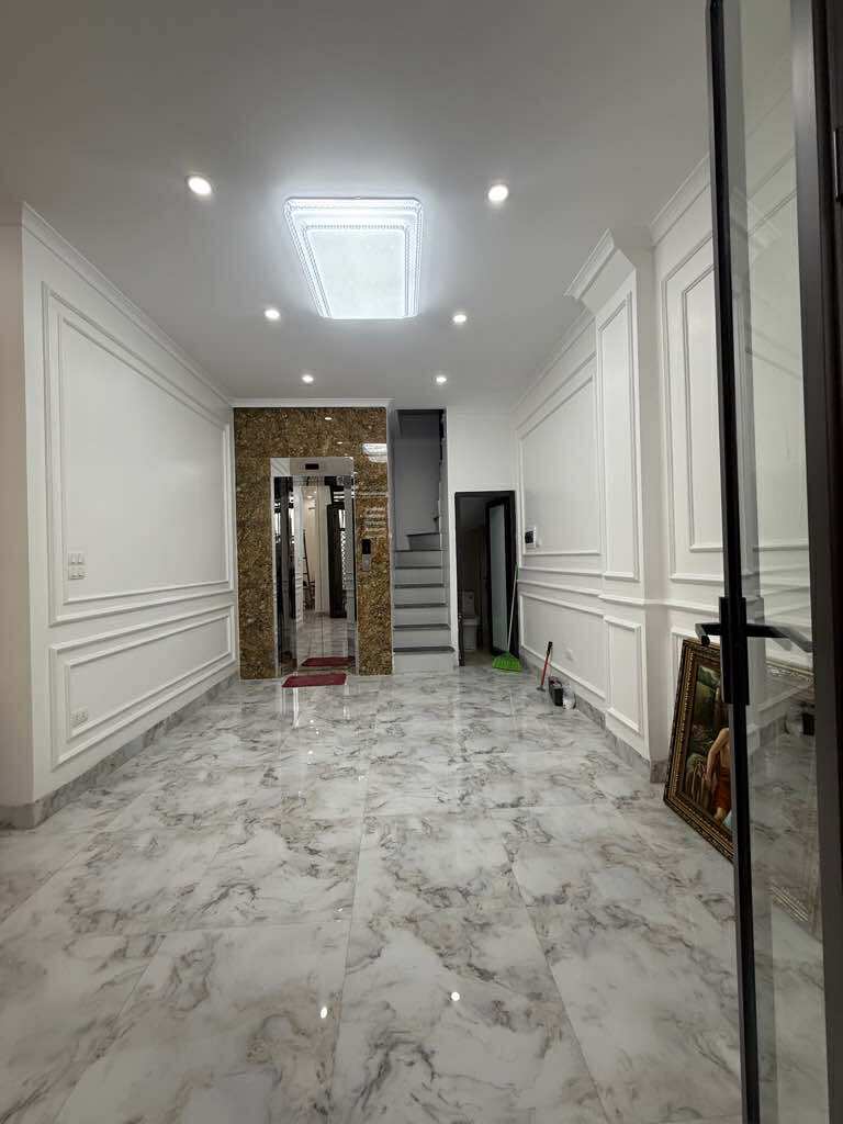 Minh Khai, 42m 5 Tầng Thang Máy Mới Tinh, Cạnh Times City, Full Nội Thất, Hơn 8 Tỷ 2