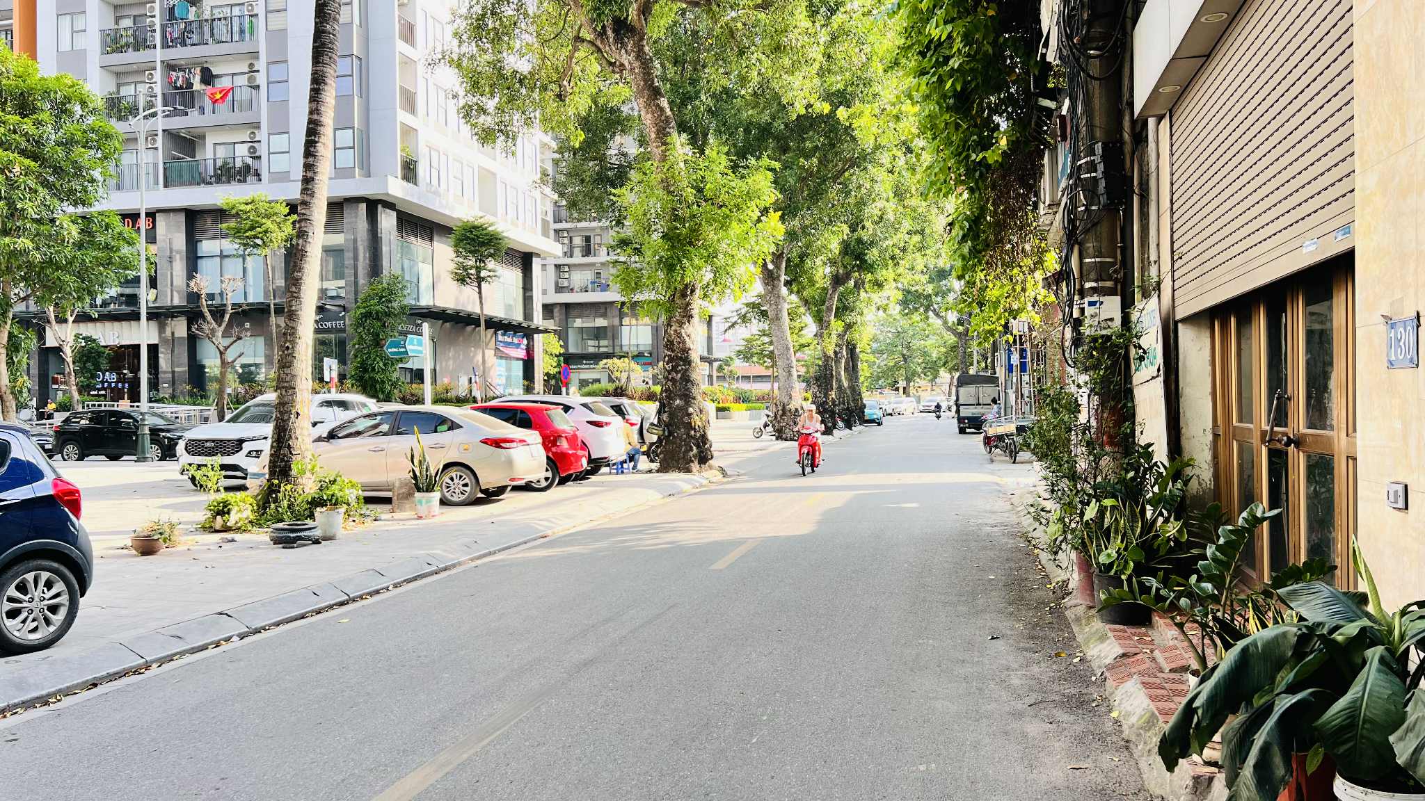 bán nhà Đức Giang, 80m, vỉa hè, 2 mặt ôtô tránh, cách cầu Đông Trù 300m 3