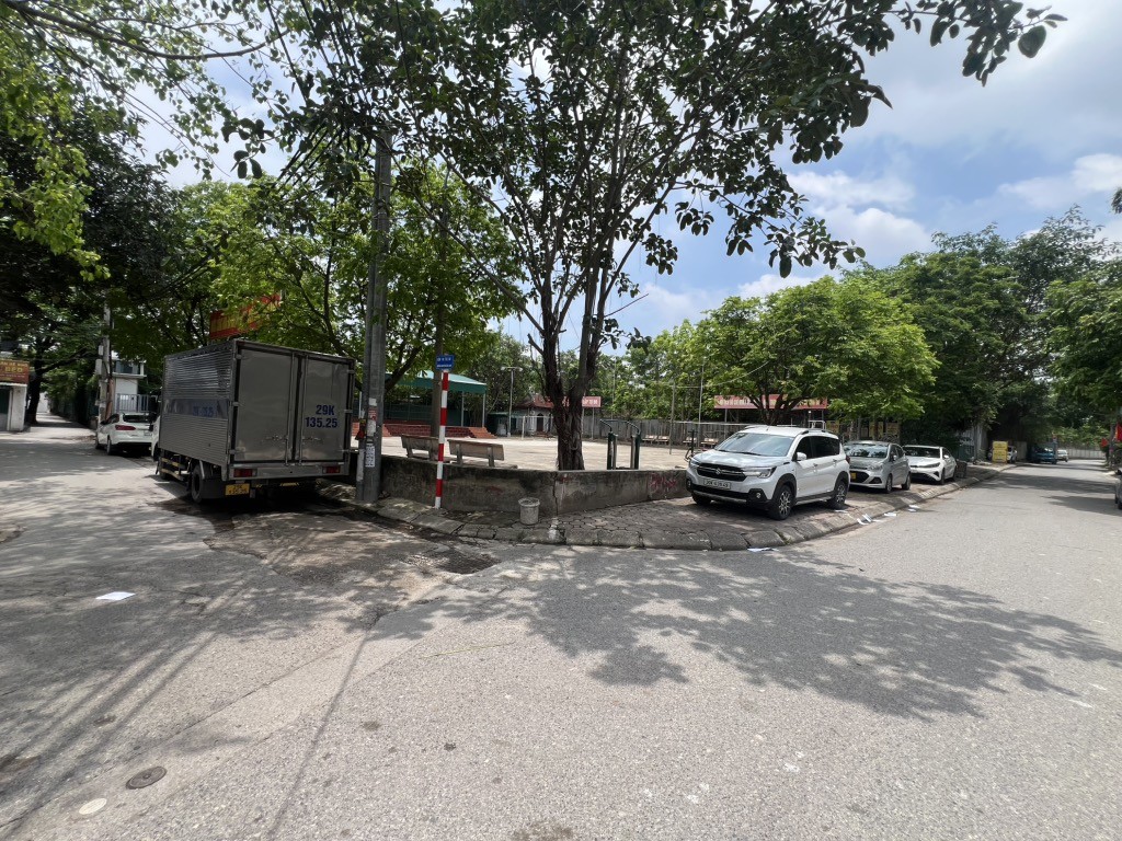 NGUYỄN VĂN LINH,LONG BIÊN 13tỷ 95m NGÕ Ô TÔ THÔNG,KINH DOANH CHO THUÊ ĐÌNH 2