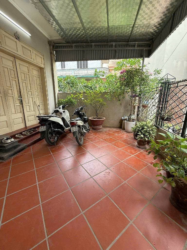136m2 NHÀ DÂN XÂY, KIM HOÀNG - SÂN CHƠI, BÃI ĐỖ XE GẦN NHÀ, nhỉnh 14 tỷ. 2