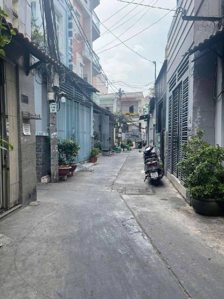 HOT, CẦN BÁN GẤP NHÀ HXH ÂU DƯƠNG LÂN [P3, Q8] DT:42M2 (4 X 11M) 2T,2PN,2WC CHỈ 4.66 TỶ