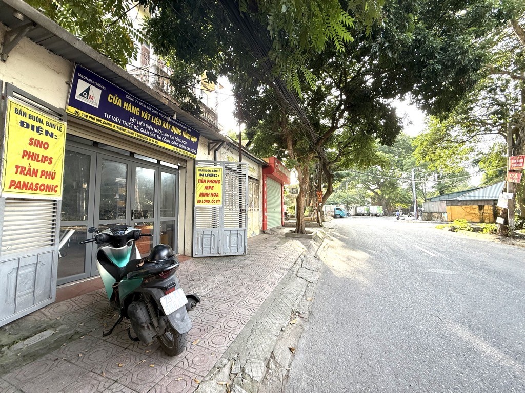 ĐỨC GIANG,LONG BIÊN 24tỷ 108m MẶT PHỐ VỈA HÈ KINH DOANH CHO THUÊ ĐỈNH 2