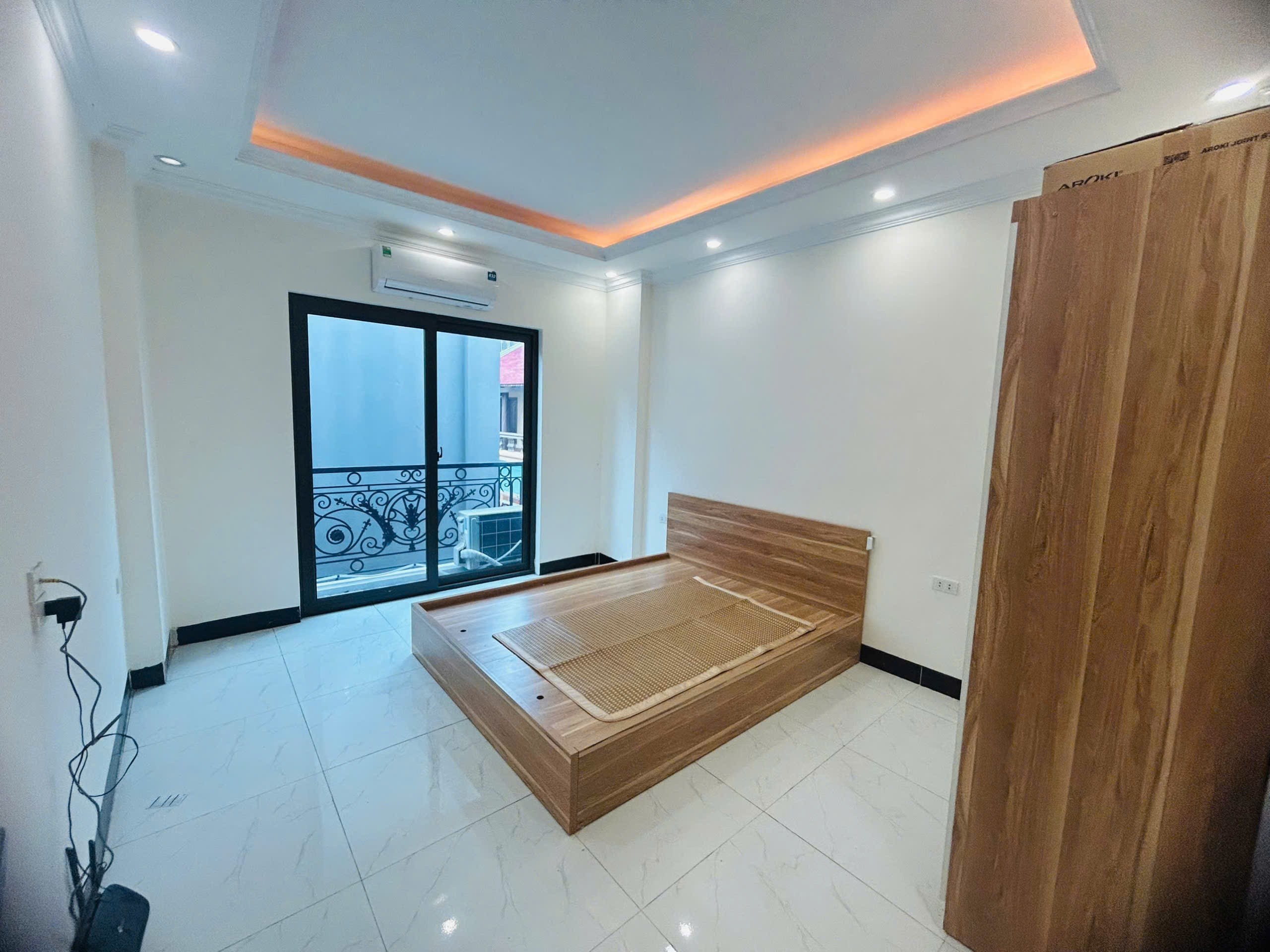 Bán nhà riêng Kim Chung Hoài Đức. Nhà 5 tầng full nội thất. 180m đến chợ Lai Xá Quốc Lộ 32 4