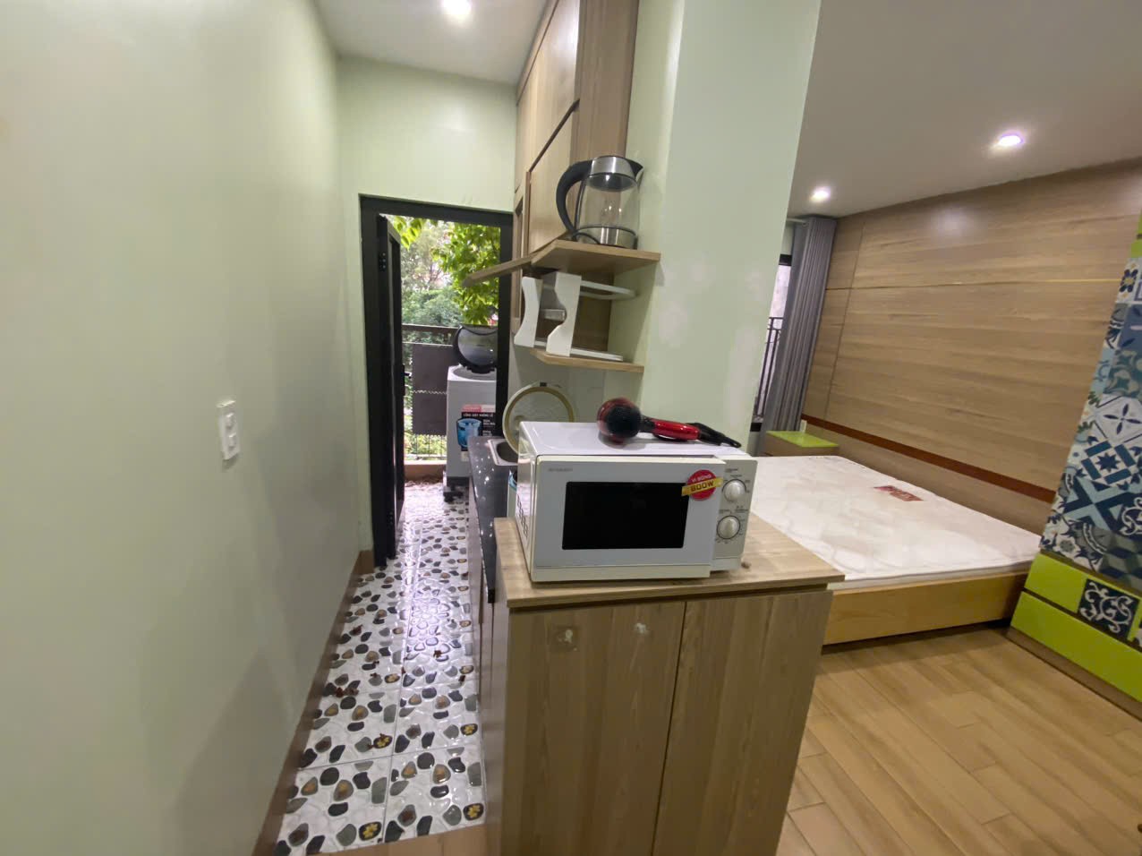 Cho thuê Căn hộ dịch vụ giá rẻ tại ngõ 294 Kim Mã, Ba Đình. View cực thoáng. Chỉ 7tr 4