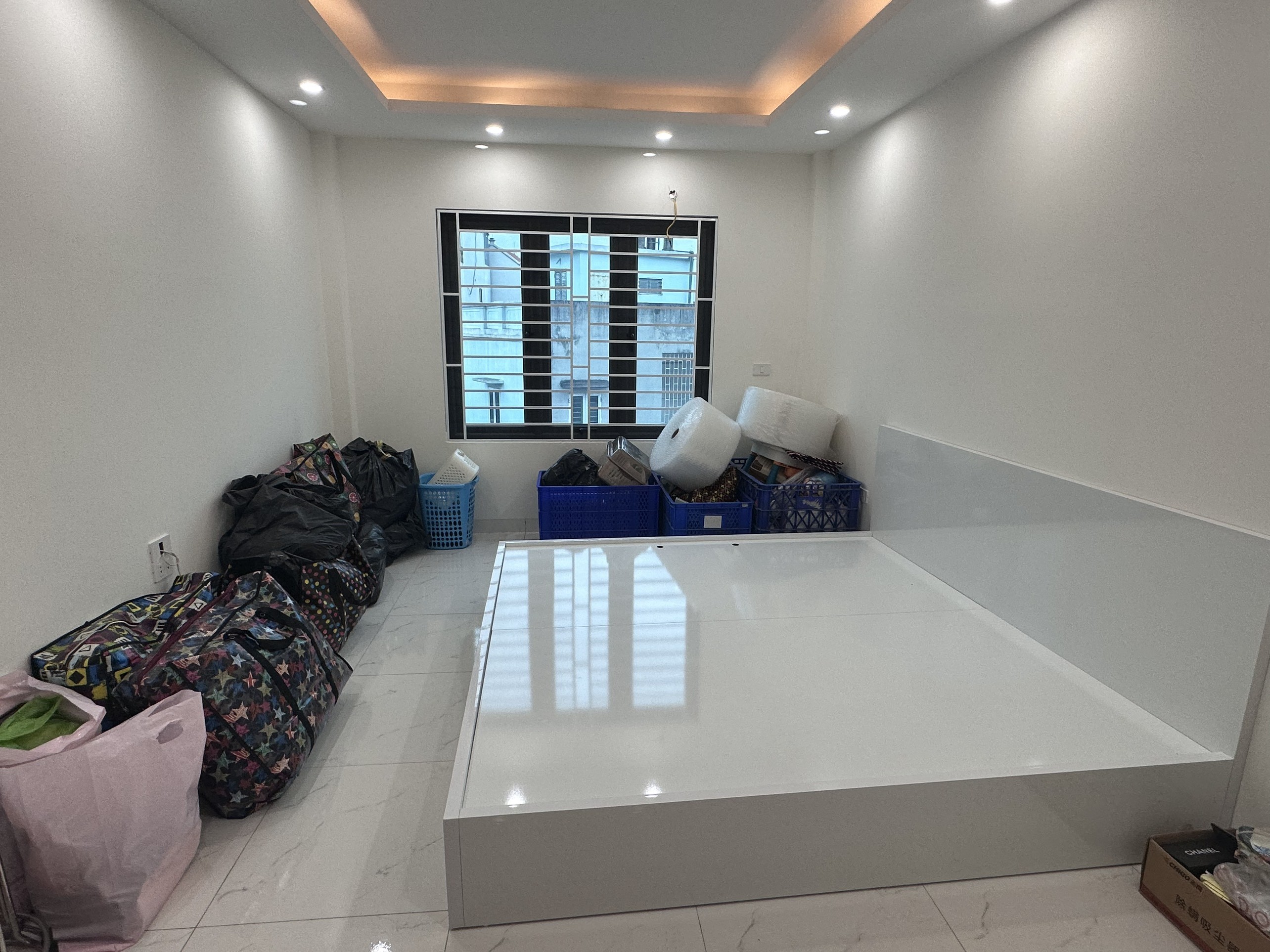 Bán nhà sau chợ Lai Xá, Hoài Đức. Sổ đỏ 30m2 nhà 5 tầng full nội thất. 180m đến Quốc Lộ 32 4