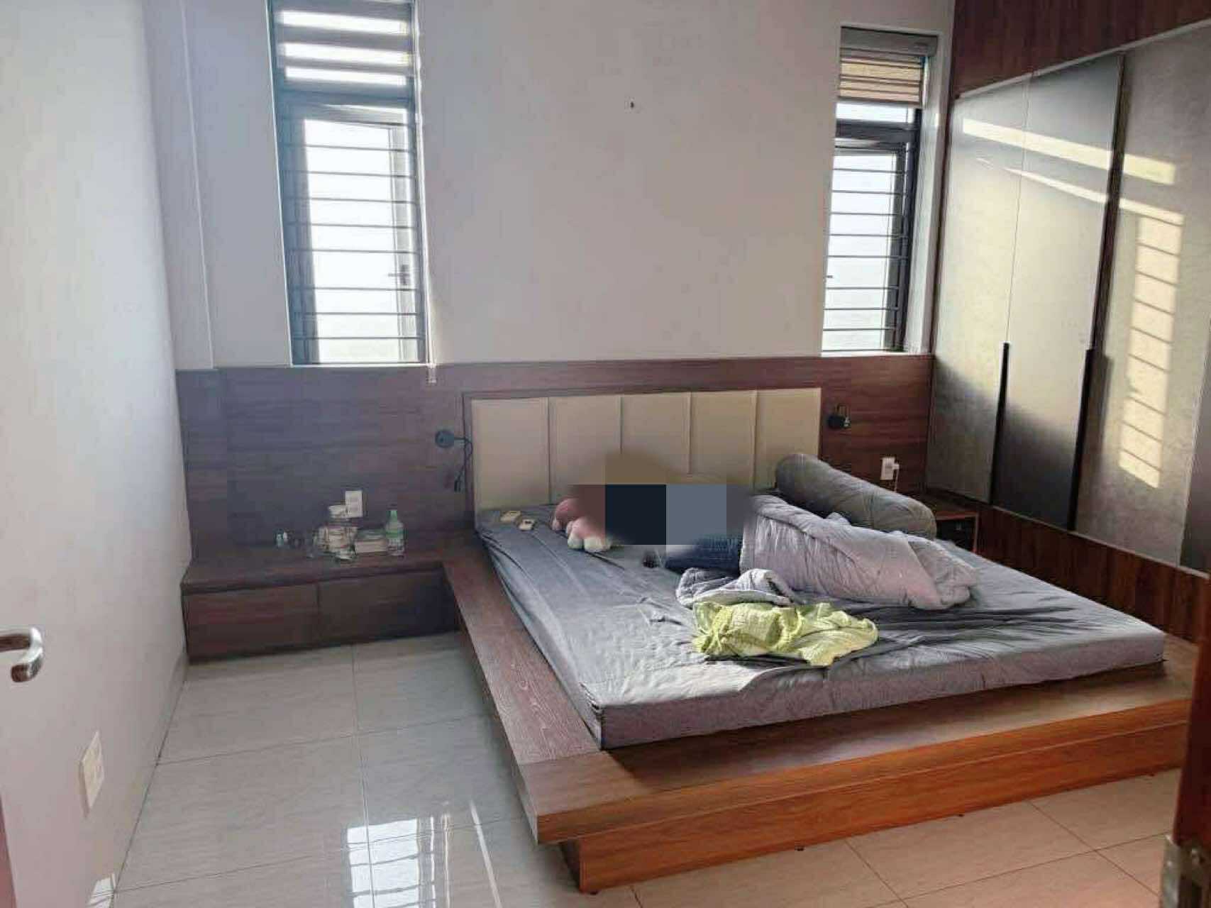 Nhà đẹp Lê Thị Riêng Q12 - đường 12m - 63m2-4tang -tặng full cửa gỗ đỏ quý - 8 tỷ nhỉnh 0932030061 4