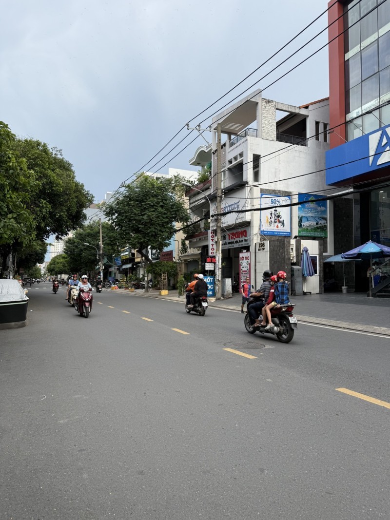 Bán nhà mặt tiền Bàu Cát-ngang 4.1m-nở hậu-nhà mới-kinh doanh sâm uất