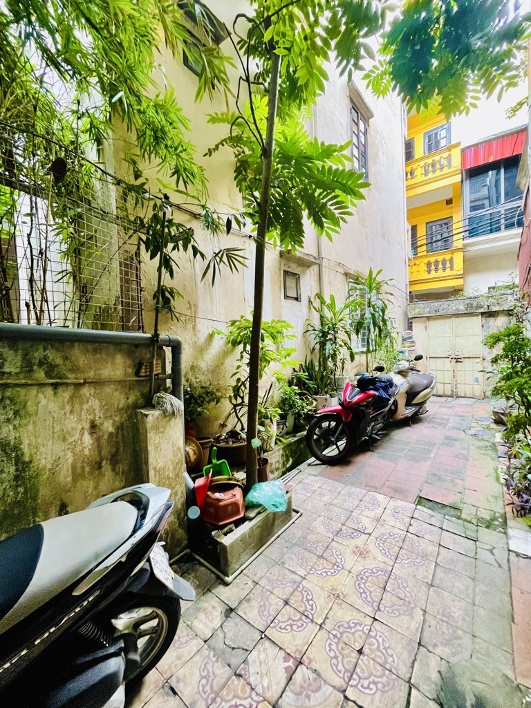 Bán nhà Đội Cấn, Ba Đình, ngõ thông, 61m2, Mt 5.7m, chỉ 10.35 tỷ 4