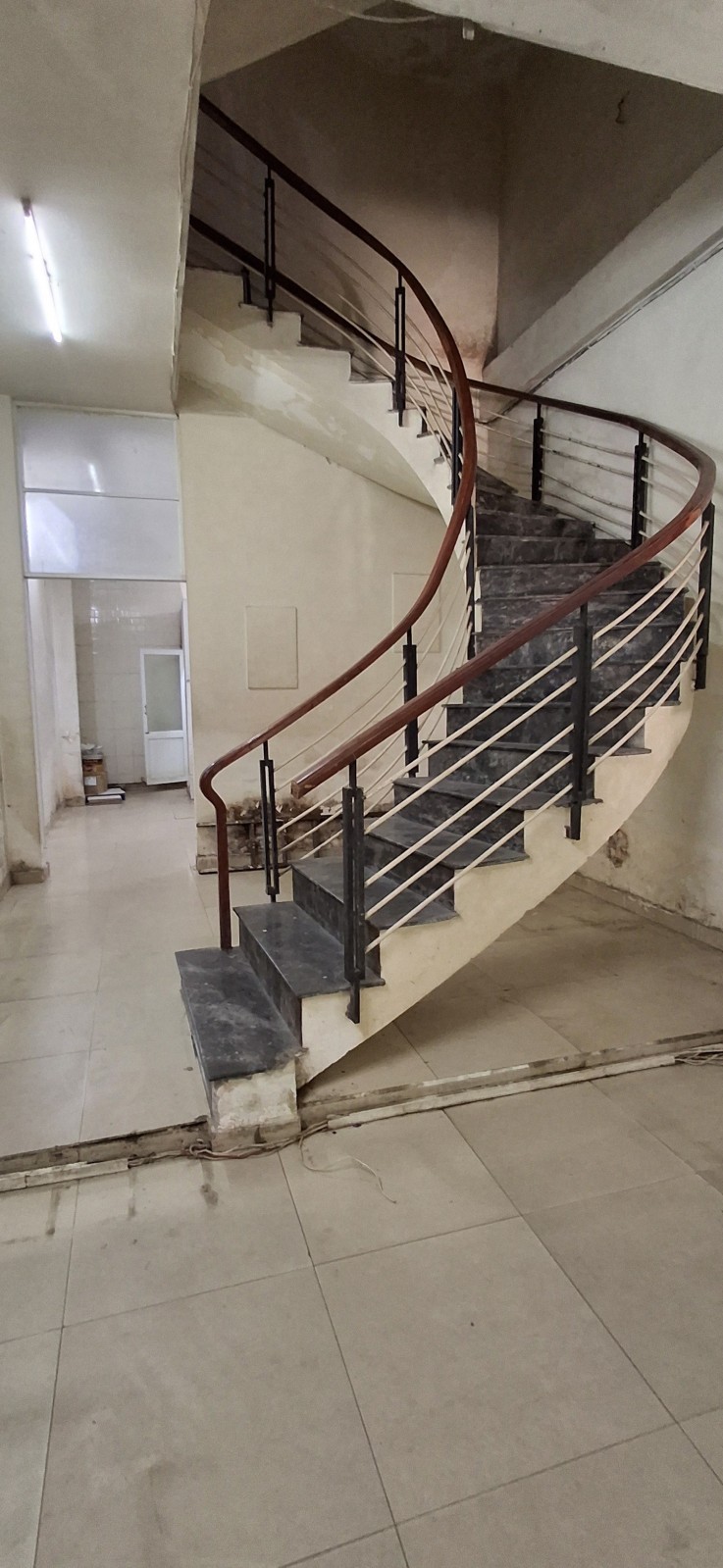 Bán nhà mặt tiền đường Ông Ich Khiêm - Thanh Khê, 98m, 3 tầng, giá hơn 17 tỷ. 4