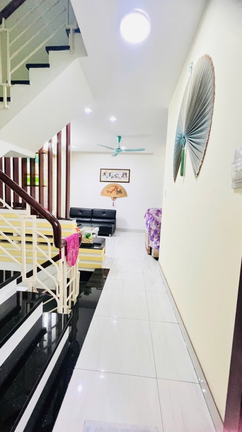 Ngộp bank gấp bán nhà 4 Tầng Cách mạng tháng 8, quận 10, 56m2 (5.1x11), 10.3 tỷ 3
