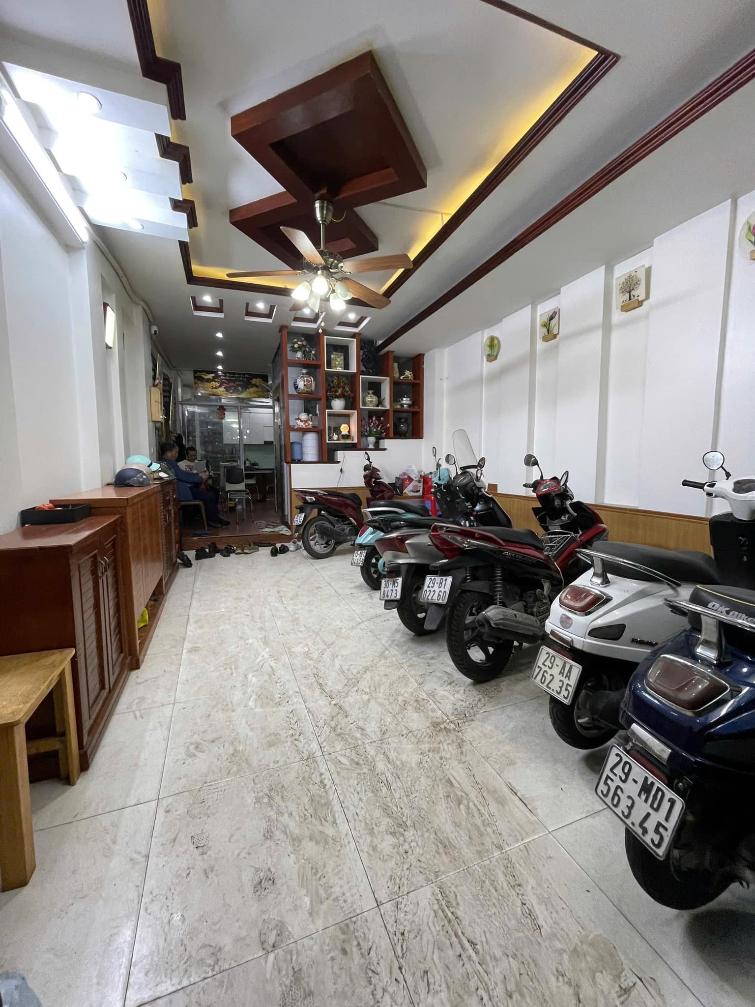 BÁN GẤP NHÀ THANH XUÂN, DT63M2 MT4.8 THANG MÁY, OTO TRÁNH KINH DOANH NHỈNH 16 TỶ