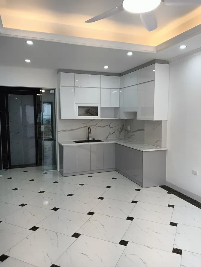 NHÀ ĐẸP LUNG LINH, Ô TÔ ĐỖ CỬA, Ô TÔ VÀO NHÀ, NGÕ THÔNG, KINH DOANH Bát Khối 39m2 X  6 Tầng 11.8 4