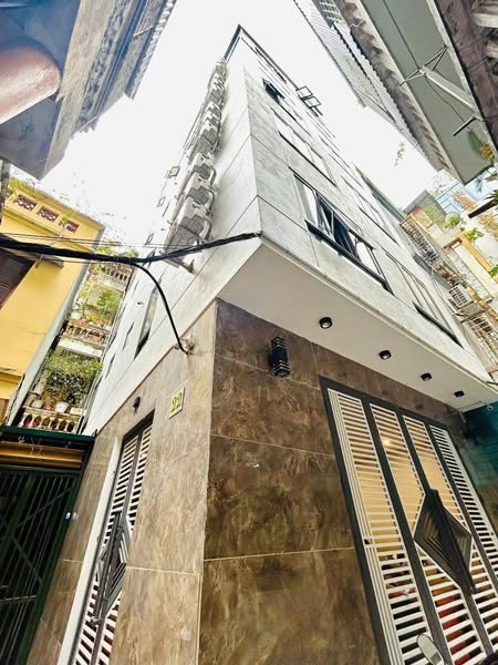 NHÀ ĐẸP CẦU GIẤY  - CCMN LÔ GÓC , THANG MÁY, PHUN PHÒNG KHÉP KÍN , DÒNG TIỀN ĐỈNH CAO 53M2*7T 2