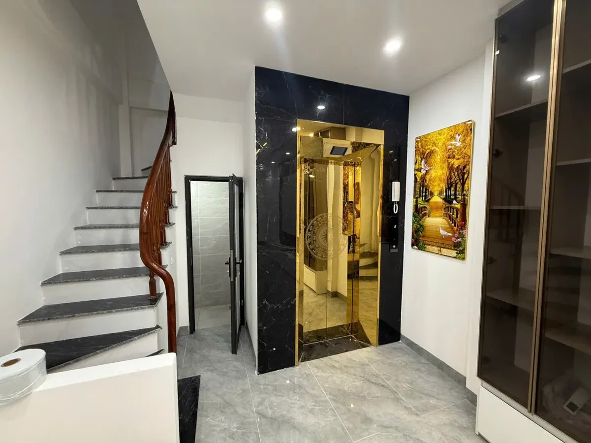 NHÀ ĐẸP MỚI Ô TÔ VÀO NHÀ Phố Ngọc Thụy 36m2 X 7 tầng 3.6m, 9.25 tỷ Long Biên. 3
