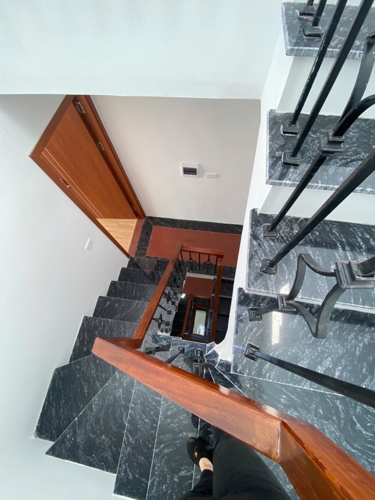 NHÀ ĐẸP Ở NGAY - QUANG TIẾN ĐẠI MỖ- Ô TÔ ĐỖ GẦN- HÀNG XÓM VINHOMES 2