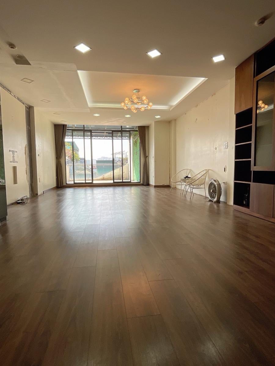 Mặt Hồ View Hồ Tôn Đức Thắng Mặt Tiền 10M 140M2 56 Tỷ -Đường Thông Hè Rộng 4
