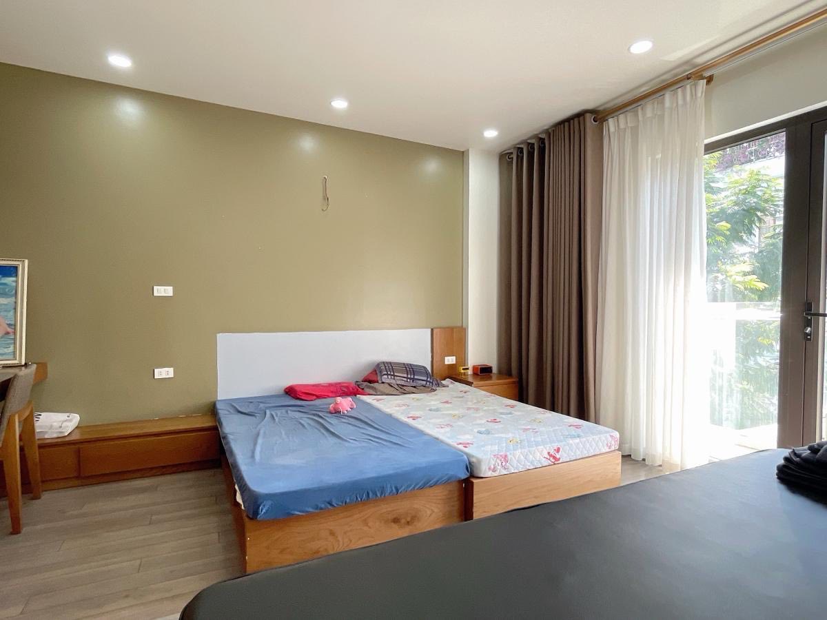 Mặt Hồ View Hồ Tôn Đức Thắng Mặt Tiền 10M 140M2 56 Tỷ -Đường Thông Hè Rộng 2