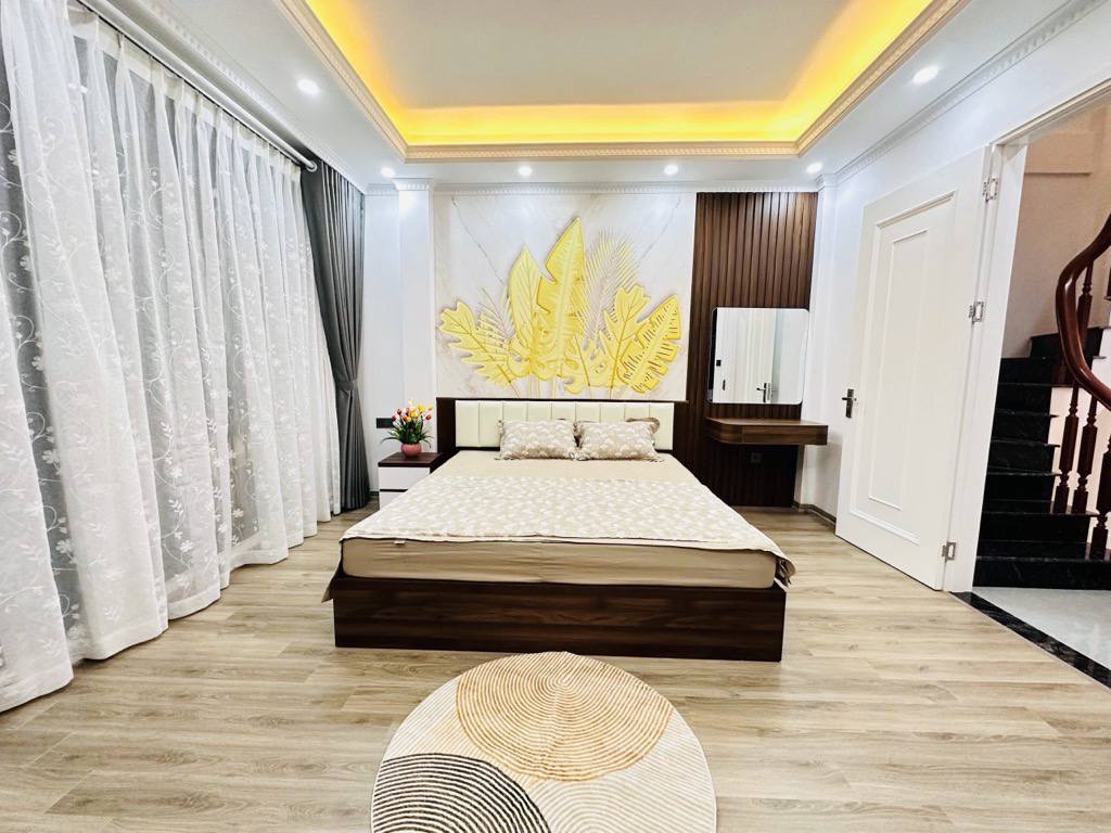 BÁN NHÀ TRUNG KÍNH – CẦU GIẤY – 55M² – GIÁ 9 TỶ 3