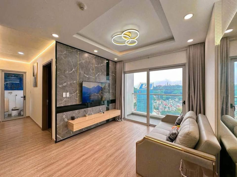 Cần bán Căn hộ chung cư Phường Bãi Cháy, Hạ Long, Diện tích 35m², Giá 2.55 Tỷ 2
