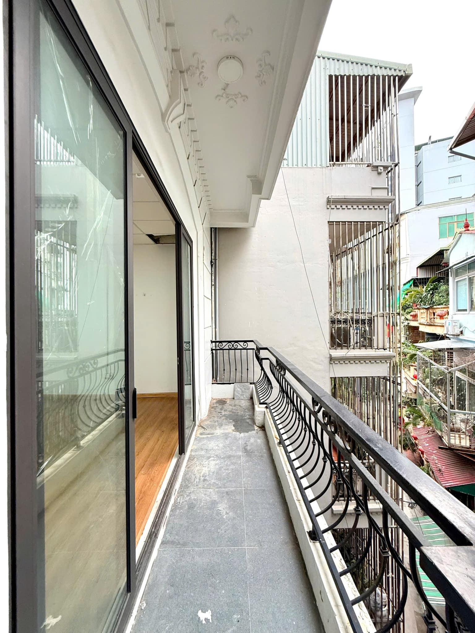 BÁN NHÀ KIM MÃ BA ĐÌNH-MẶT NGÕ THÔNG-PHÂN LÔ ÔTÔ TRÁNH-2 MẶT TIỀN-70M 6T THANG MÁY 26xTỶ 4
