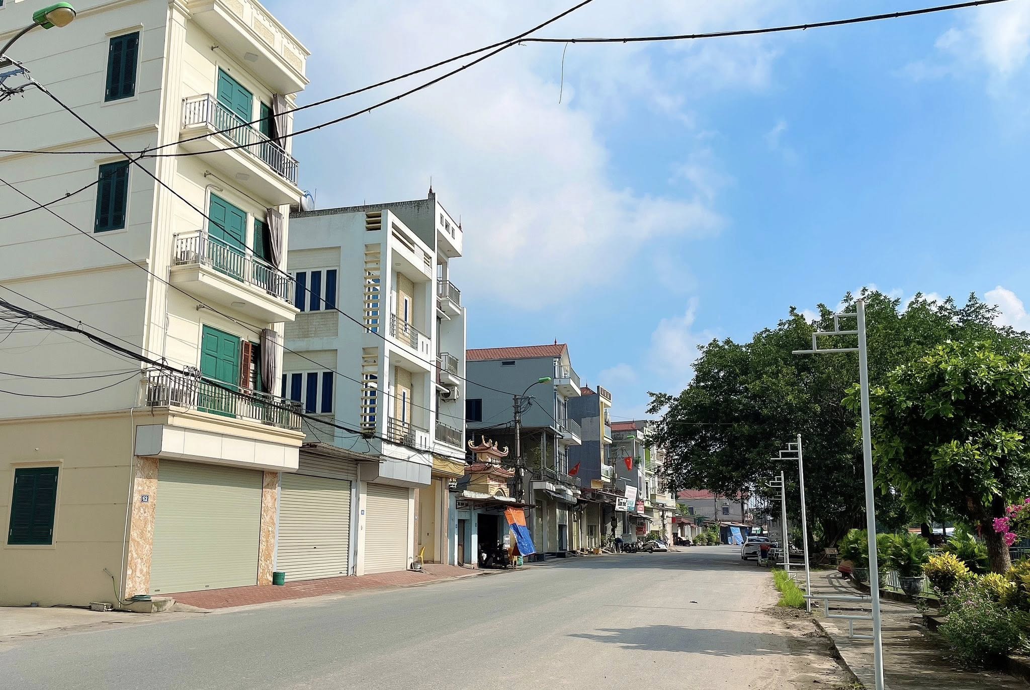 BÁN ĐẤT ĐẤU GIÁ PHÚC THỌ, GIÁ 4X, Ô GÓC MT 8M 2