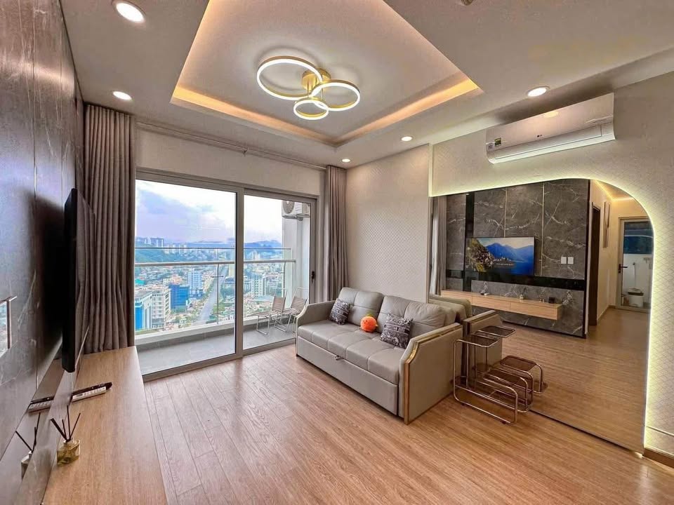Cần bán Căn hộ chung cư Phường Bãi Cháy, Hạ Long, Diện tích 35m², Giá 2.55 Tỷ 7