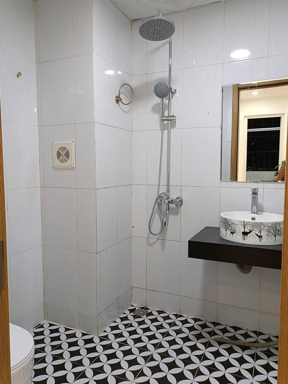 BÁN CĂN HỘ TẦNG TRUNG ĐẸP GIÁ TỐT TẠI HH4C LINH ĐÀM 3