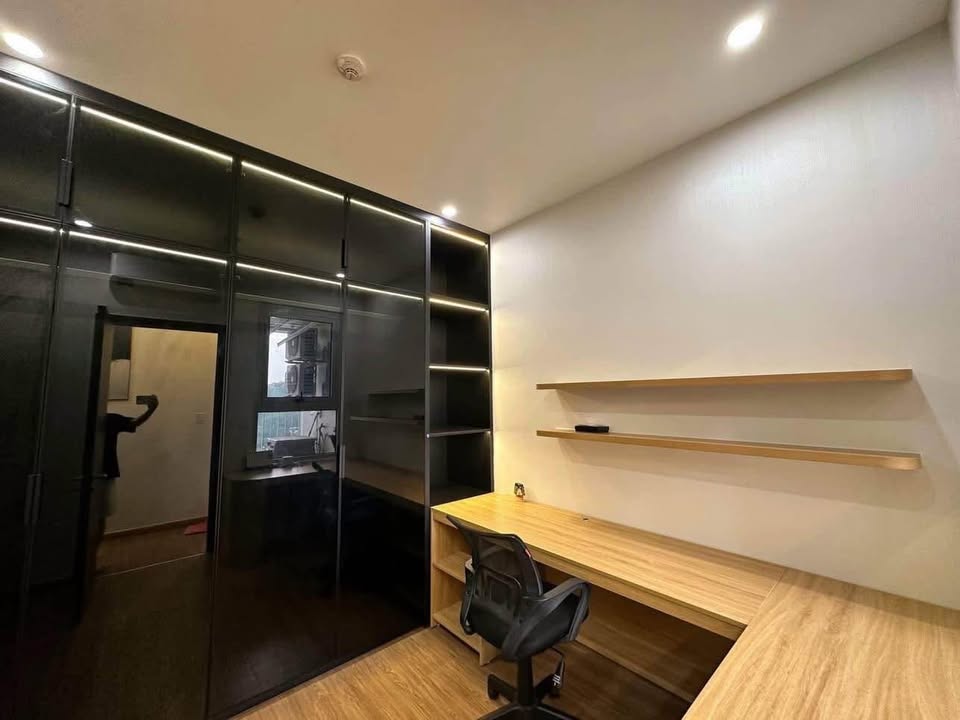 Cần bán Căn hộ chung cư Phường Bãi Cháy, Hạ Long, Diện tích 35m², Giá 2.55 Tỷ 8
