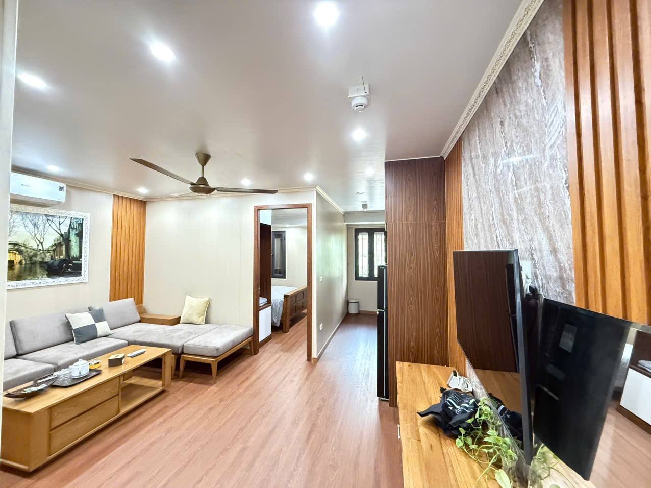 VỊ TRÍ HIẾM-PHỐ CỬA NAM QUẬN HOÀN KIẾM-107M 13xTỶ-NỘI THẤT XỊN-Ở NGAY-KINH DOANH-CHO THUÊ 4
