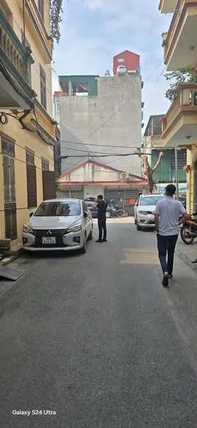 CẦU GIẤY! MỘT NHÀ RA PHỐ - NGÕ Ô TÔ THÔNG CÁC NGẢ - THANG MÁY -  - SỔ ĐỎ HOA KHÔI 4
