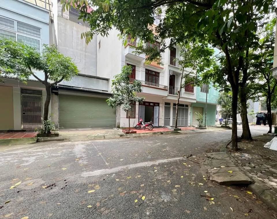 Nhà ở 4 tầng mặt tiền thoáng, Xuân Phương, Nam Từ Liêm.