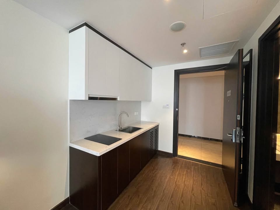 Cần bán Căn hộ chung cư Phường Bãi Cháy, Hạ Long, Diện tích 36m², Giá 2.2 Tỷ 6