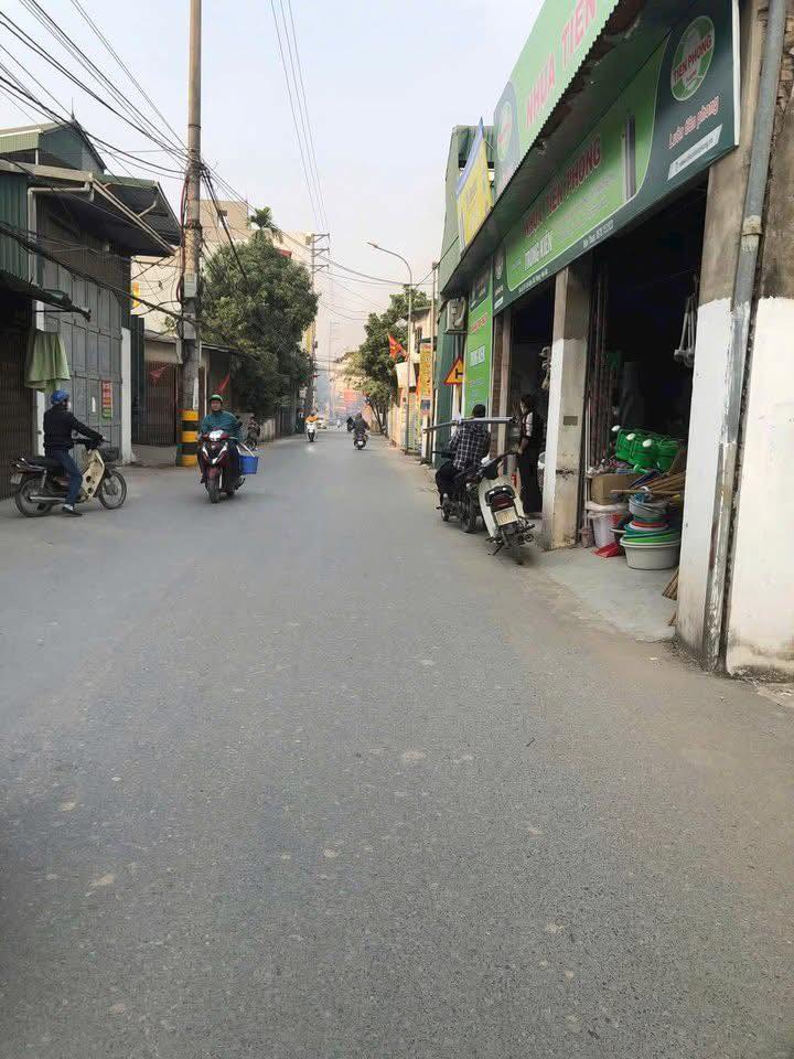 50m mặt ngõ cách đường Đức Thượng vài nhà 4 chỗ đến cửa 2