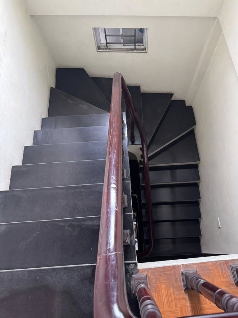Cần tiền em bán gấp nhà Phố Kim Đồng 57m*4  Tầng, ba bước ra phố giá 9,3 tỷ 2