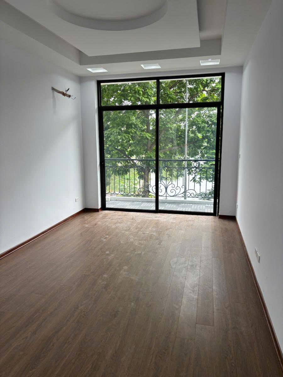 PHÂN LÔ-LĨNH NAM HOÀNG MAI-50M 5T THANG MÁY-ÔTÔ TRÁNH-VỈA HÈ-VIEW HỒ-KINH DOANH
