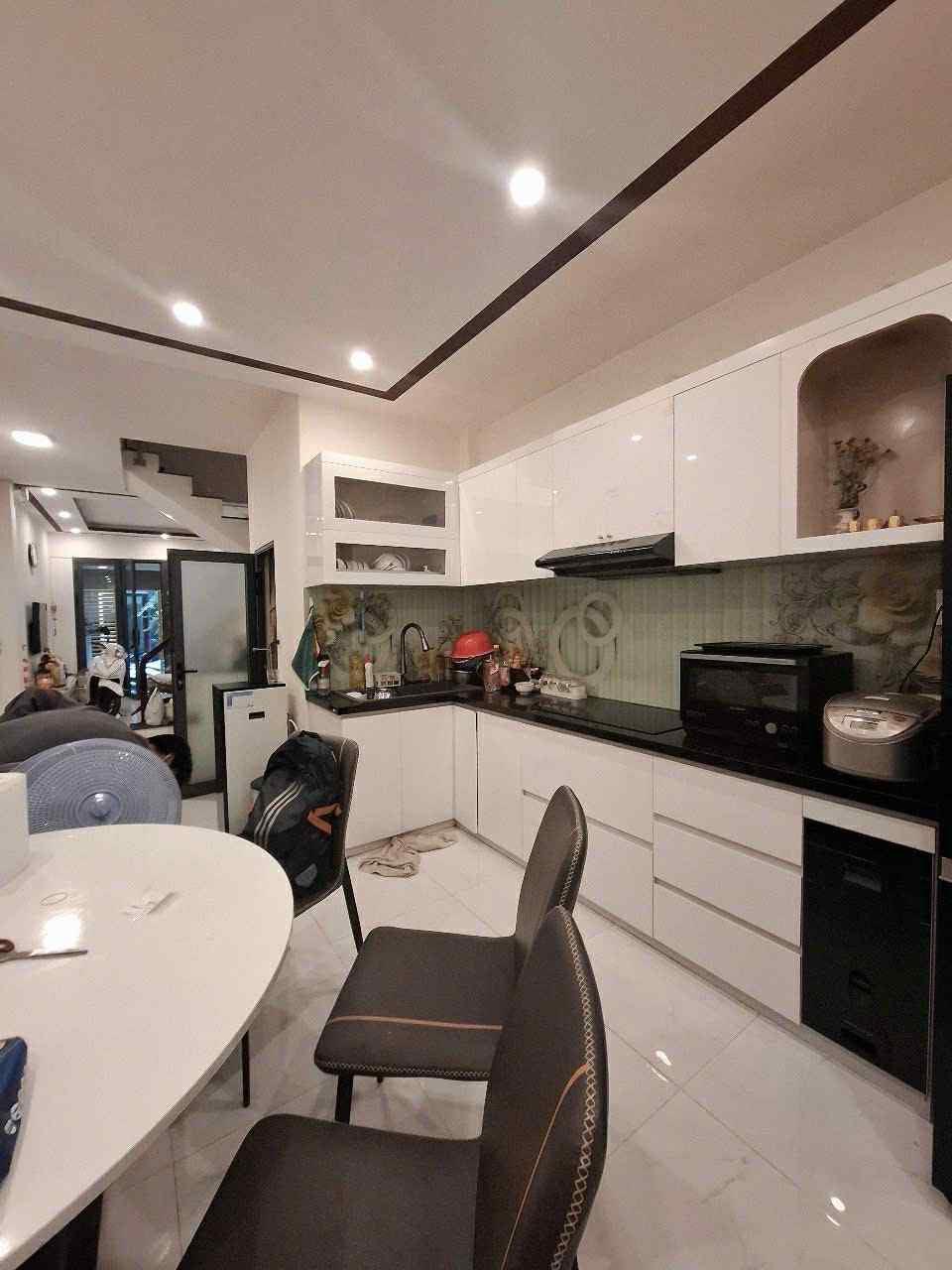 [#QUẬN_10]- ĐẸP HẺM XE HƠI 6M - CMT8 P15 - 50M RA MẶT TIỀN ĐƯỜNG - 3 TẦNG MỚI Ở NGAY - 2