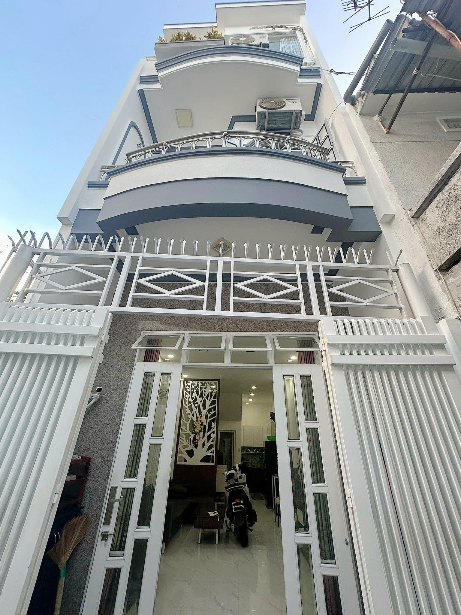 BÁN NHÀ TTTP 3 TẦNG HẺM TRƯƠNG ĐỊNH PHƯỚC HOÀ