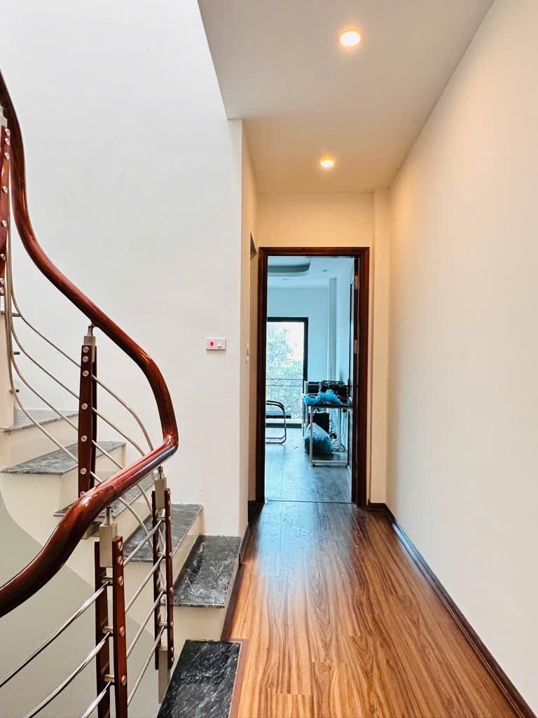 42m2 NHÀ MỚI, KINH DOANH, Ô TÔ ĐỖ CỬA- 4 NGỦ, 6 tỷ - TẶNG 90% NỘI THẤT 5