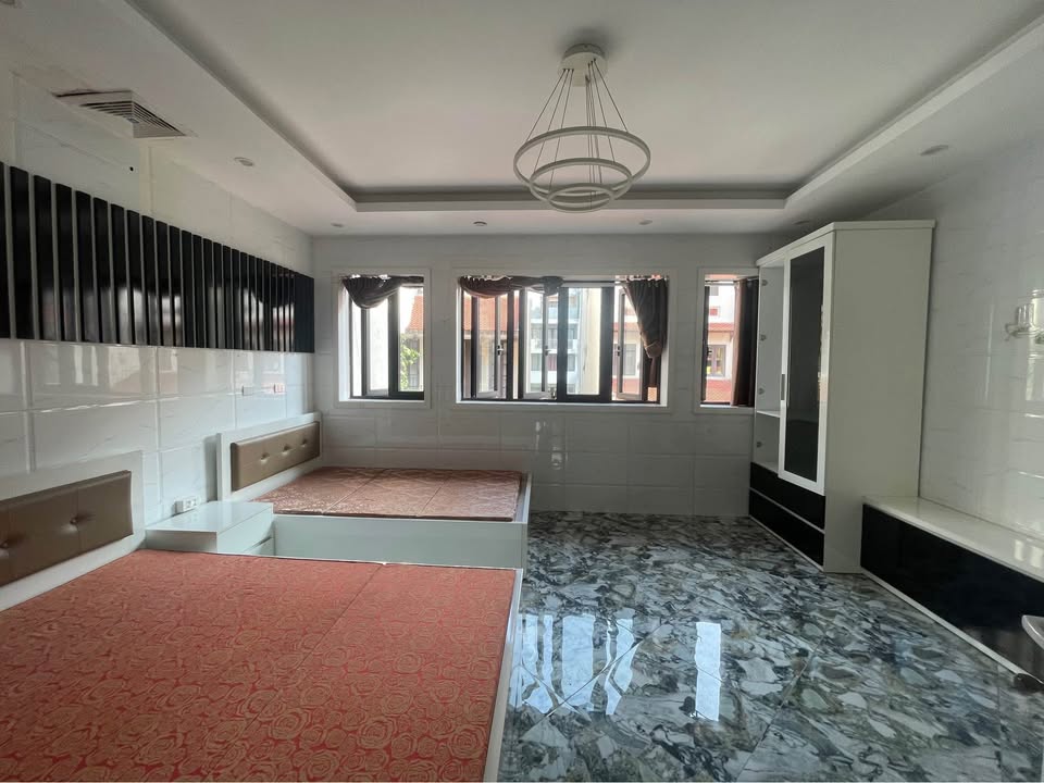 Cần bán Căn hộ chung cư đường Hoàng Quốc Việt, Phường Bãi Cháy, Diện tích 78m², Giá 10.2 Tỷ 2