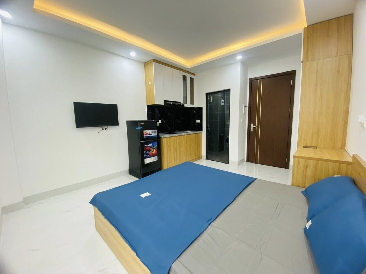 BÁN TÒA NHÀ DÒNG TIỀN KHỦNG PHỐ ĐÊ LA THÀNH, BA ĐÌNH, DT 102M2 * 8 TẦNG* GIÁ 38.5 TỶ 5